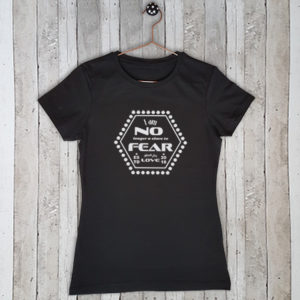 Stretch t-shirt met tekst No slave to fear