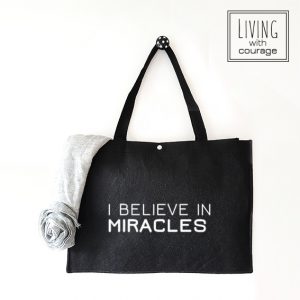 Christelijke Vilten Tas I believe in miracles